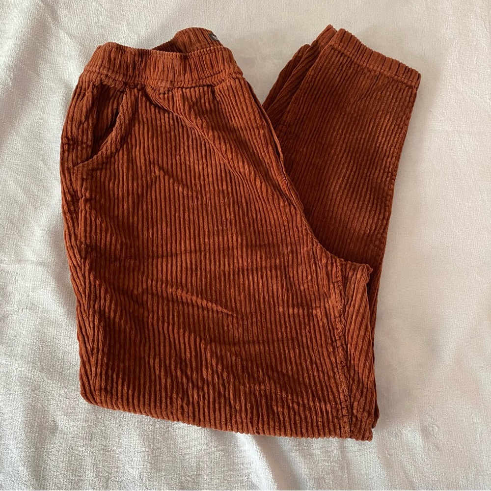 Toad&Co Del Rey pull on  Rust Corduroy Pants